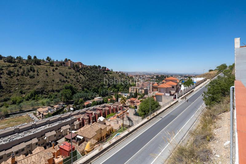 Foto 89bff627-451c-408b-ac14-e730205def0c. Reihenhaus mit kamin heizung parking pool in Crta. De la Sierra Granada