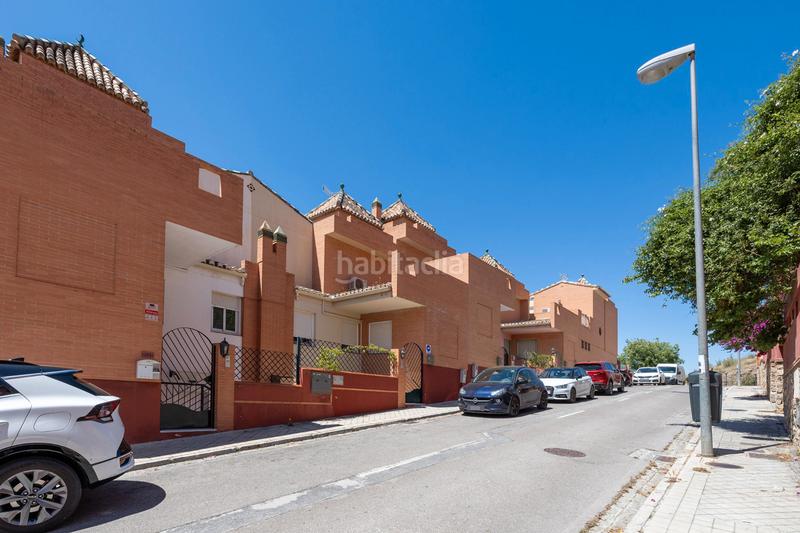 Foto b40607d6-5f92-44a6-bebe-9ce66b9b13c7. Reihenhaus mit kamin heizung parking pool in Crta. De la Sierra Granada