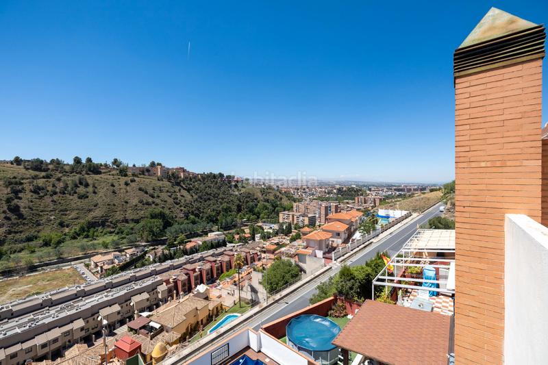 Foto cfdfa6eb-cf4c-4b9a-8d3f-13b65b701bfe. Reihenhaus mit kamin heizung parking pool in Crta. De la Sierra Granada