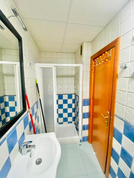 Foto 0a17db73-555d-4c05-816a-a2e251fedd6f. Rent studio with heating in Centro - Sagrario Granada