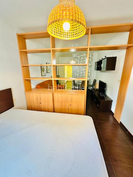 Foto 4f7661e7-ff8a-475a-9564-d7b6e42e0cee. Rent studio with heating in Centro - Sagrario Granada