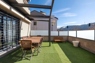 Casa a schiera  Calle morrón del hornillo. Estás buscando un hogar elegante y acogedor? este chalet de tres