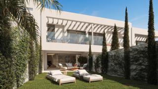 Casa adossada  Camino real. Promoción de chalets adosados con amplia parcela y grandes zonas