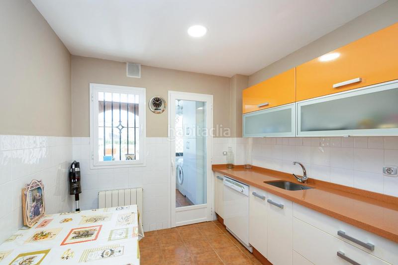 Foto 470dd962-4244-454d-be39-00052e5a75ce. Maison jumelée avec chauffage piscine dans Crta. De la Sierra Granada