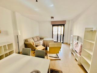 Alquiler Piso  Calle abén humeya. Disponibilidad inmediata fantastico piso de tres habitaciones y