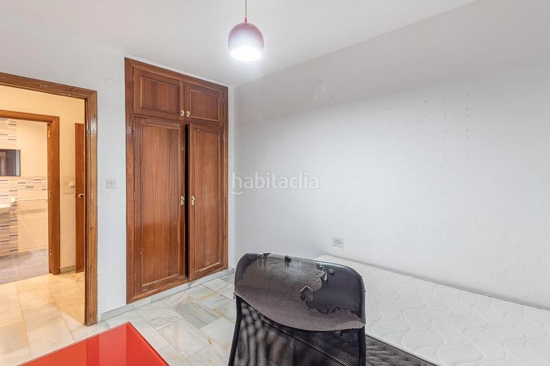 Foto 4eab7d50-5d92-4452-8460-c92767521a5c. Flat with heating in Camino de Ronda Granada