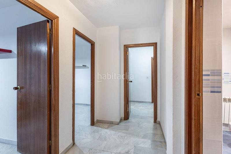 Foto c19fffb1-5f08-4321-97f0-a976c42561ce. Flat with heating in Camino de Ronda Granada