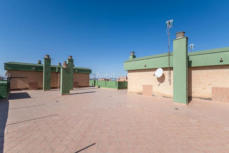 Foto 43defbac-0375-481e-8fa1-c5d582d96ce6. Appartement avec parking dans Pajaritos Granada