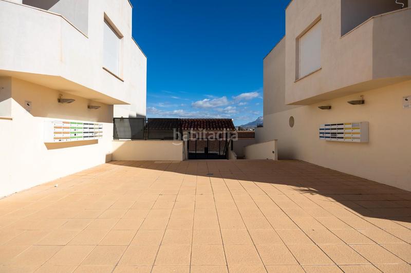 Foto 678ebc9d-1ad1-4ec7-94c7-61e89aa2d40f. Flat with heating pool in Atarfe