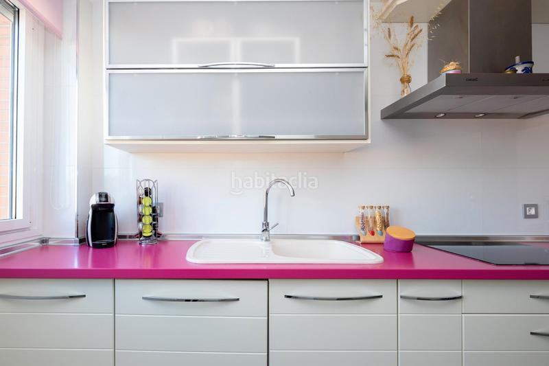 Foto 6c0fa71f-15da-400a-a9b5-b12362433971. Flat with heating pool in Atarfe