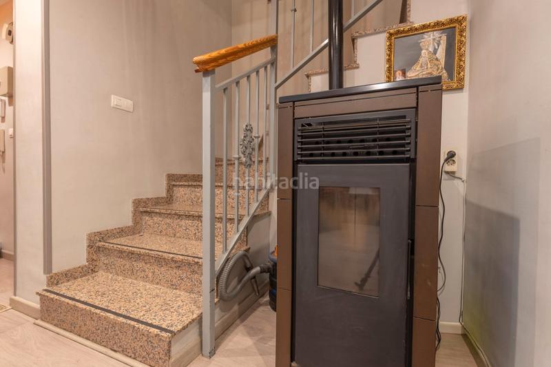 Foto 178ca908-6d20-4ddc-9046-924fe5abdc10. Casa adossada amb xemeneia calefacció aparcament a Vegas del Genil