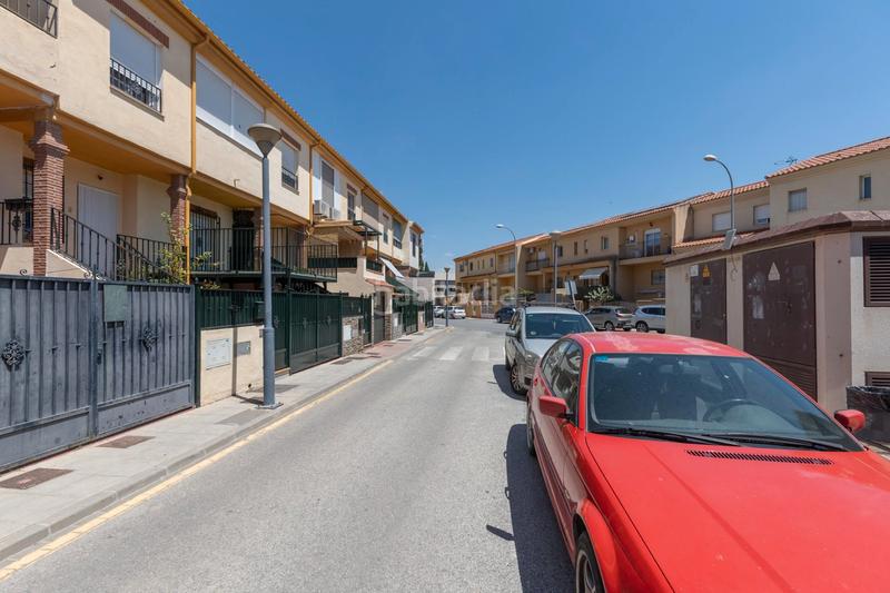 Foto fe09f84c-7a0b-441f-94d3-ba36f32a3bb3. Casa adossada amb xemeneia calefacció aparcament a Vegas del Genil