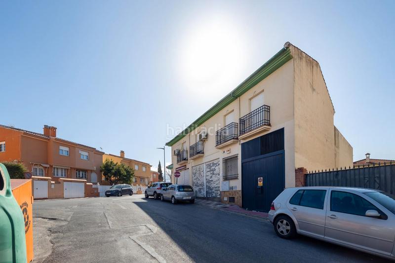 Foto fefda80f-51b2-4699-a49b-513b3532255d. Locale commerciale in Gójar