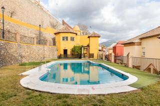 Chalet  Cuesta del pino. Exclusiva casa en venta junto al hospital vithas, granada  prese