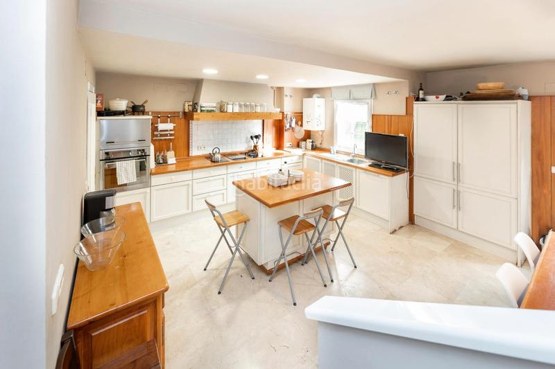 Foto 3e74653a-989a-4167-bb51-1d8b6c83a0e2. Chalet mit heizung parking pool in Crta. De la Sierra Granada