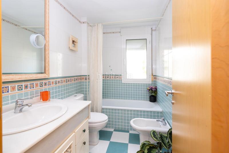 Foto 579407e4-8884-42fb-b203-d1b56bf81c52. Xalet amb xemeneia calefacció piscina a Crta. De la Sierra Granada