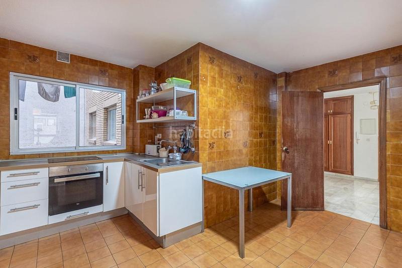 Foto a7385ab0-3198-4525-8d60-e38972df3ecc. Flat with heating in Camino de Ronda Granada