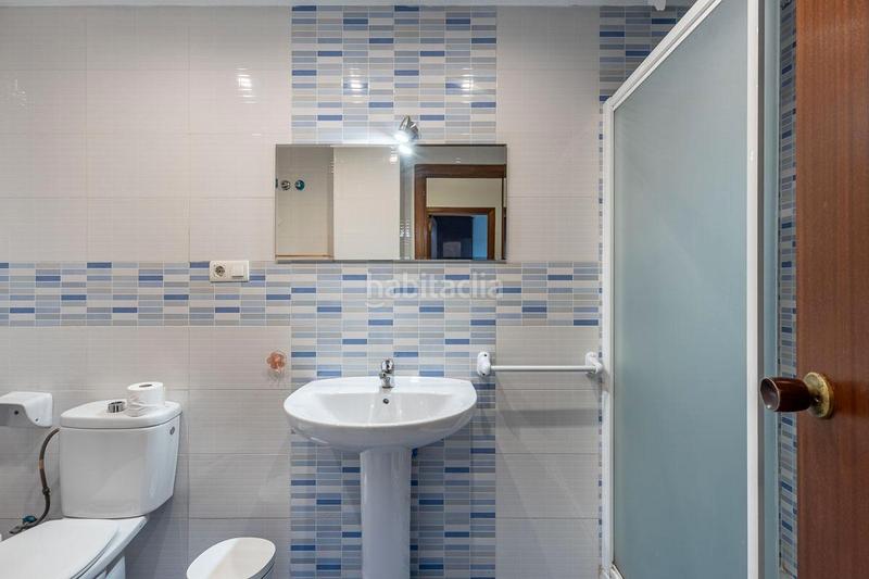 Foto c2ac3a0e-c556-48e7-a198-880e50224cef. Flat with heating in Camino de Ronda Granada