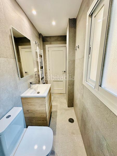 Foto b7e456f8-d918-47b2-908d-8ae9be85be94. Rent studio with heating in Centro - Sagrario Granada