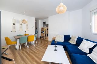 Appartement  Calle rauda. Te presentamos este magnífico piso de 125 m² construidos, muy bi