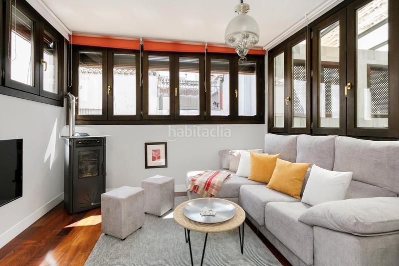 Foto 5a4c191e-dfde-4e1d-bdbb-1f2725e38ea9. Àtic amb calefacció a Centro - Sagrario Granada