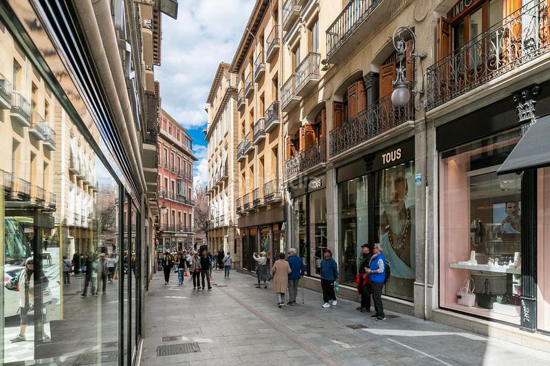 Foto aa9da1f7-1f35-4d98-af8c-5741298cb702. Àtic amb calefacció a Centro - Sagrario Granada