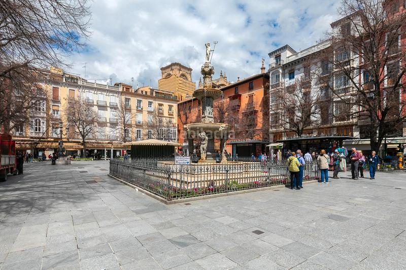 Foto be5d35d0-35ba-42f5-8437-3a4917514da1. Àtic amb calefacció a Centro - Sagrario Granada