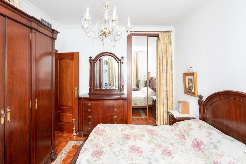 Foto 97d32897-9db7-48eb-a8ac-232dc8c6eb6a. Flat with heating in Centro - Sagrario Granada