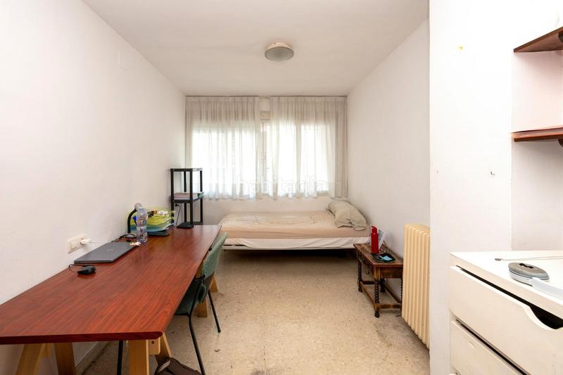 Foto 89f8a74a-0355-424c-aba0-1f45d65e57b5. Flat with heating in Centro - Sagrario Granada