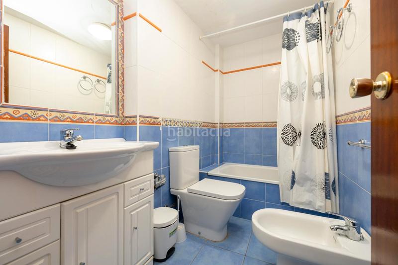 Foto 98347d55-8b01-40e3-b470-b4fc105578ec. Flat with heating in Centro - Sagrario Granada