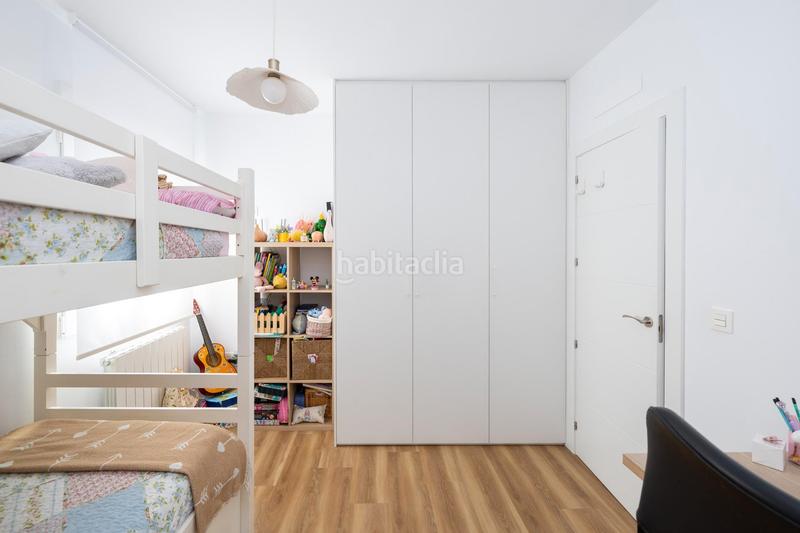 Foto 38bb866f-cc2d-40f8-aa27-a0b1219e40ee. Pis amb calefacció a Crta. De la Sierra Granada