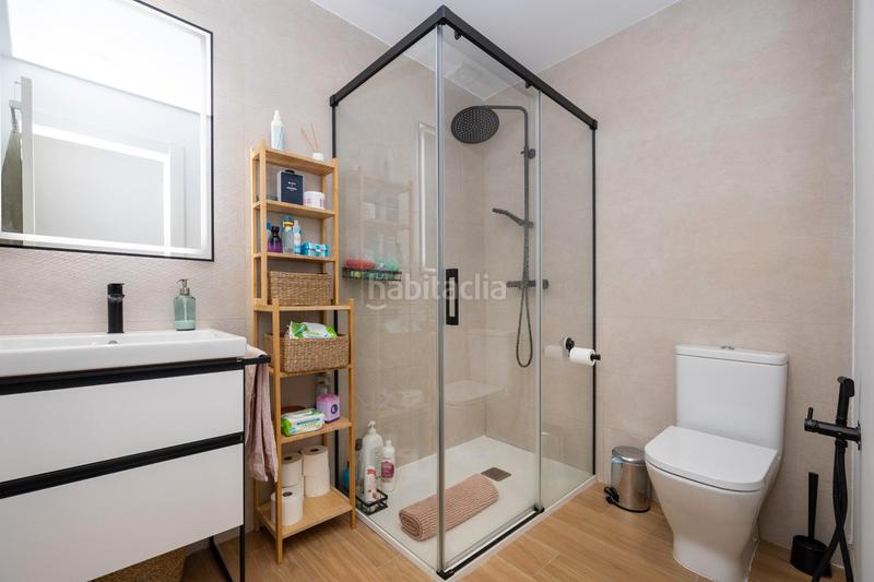 Foto b0d52526-9f2a-4579-a724-db24f71c3bcb. Pis amb calefacció a Crta. De la Sierra Granada