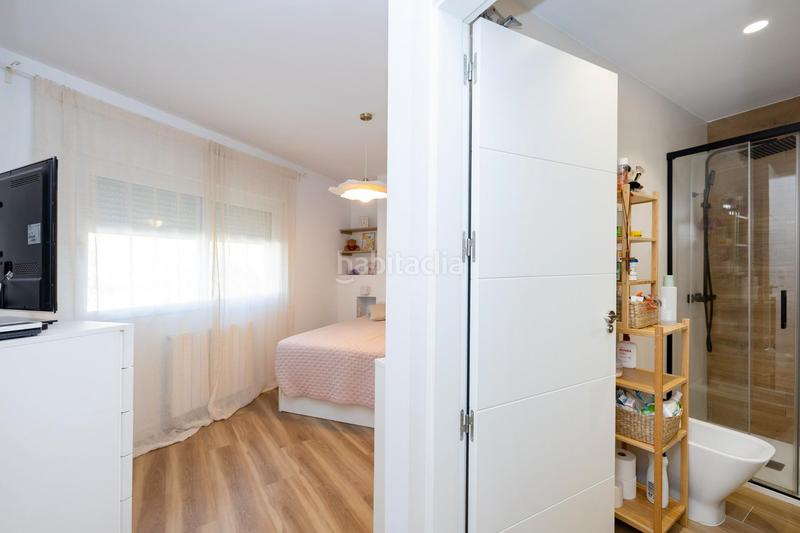 Foto d9674b13-faf4-4713-bc5b-eb8e0ae4fa92. Pis amb calefacció a Crta. De la Sierra Granada