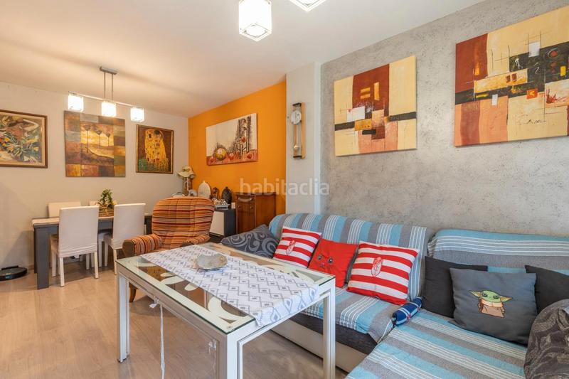 Foto 500d0033-7938-4cfb-b726-09362bd2ad6d. Casa adossada amb xemeneia calefacció aparcament a Vegas del Genil