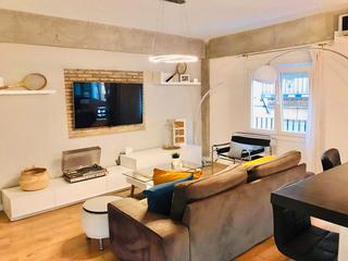 Lloguer Pis  Calle san juan baja. Disponible fantástico piso junto corte ingles en calle san juan