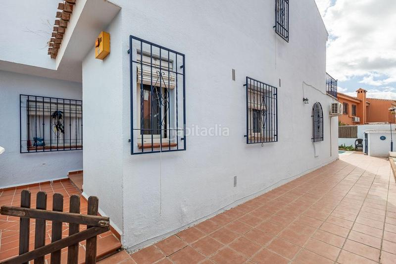 Foto 0314ffa7-de12-4849-bc59-b705096de856. Maison jumelée avec cheminée piscine dans Jun