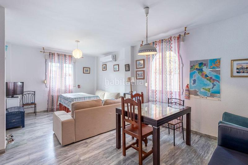 Foto 14b62b7a-f00e-495b-a66b-6fe1b907a98d. Maison jumelée avec cheminée piscine dans Jun