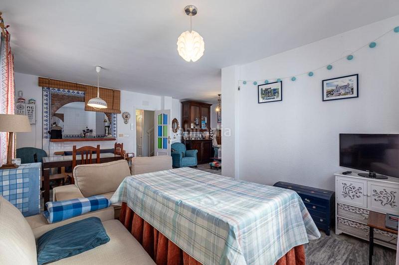 Foto 2076ebc3-6fc3-4db6-a431-947936c82401. Maison jumelée avec cheminée piscine dans Jun