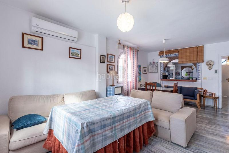 Foto 31ace2cd-ae72-4f22-801a-c9498068d066. Maison jumelée avec cheminée piscine dans Jun