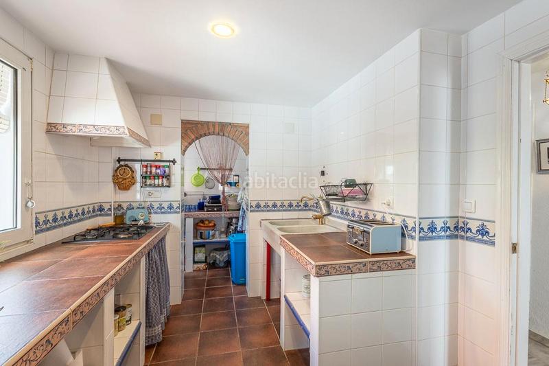 Foto 528b2cf9-9f82-4fb5-a423-37c79feae35b. Maison jumelée avec cheminée piscine dans Jun