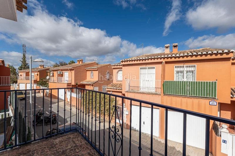 Foto 6d862b86-6f8c-4874-84e3-19fd269641e5. Maison jumelée avec cheminée piscine dans Jun