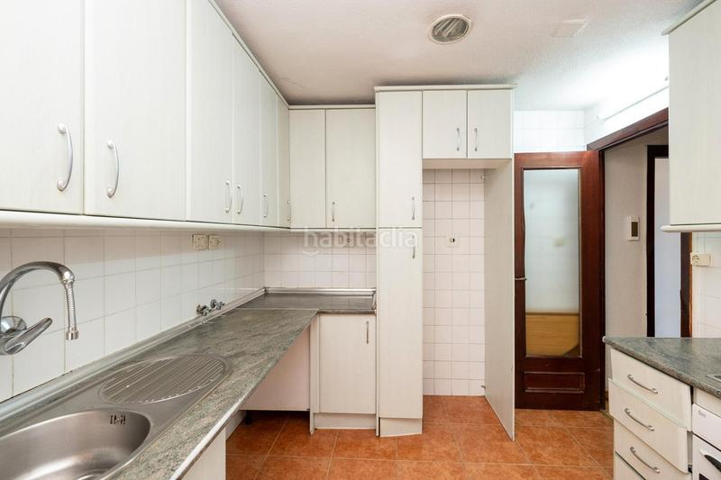 Foto 93fdaadf-3c28-4d03-a19d-6ebd6d1944a1. Etagenwohnung mit heizung in Camino de Ronda Granada