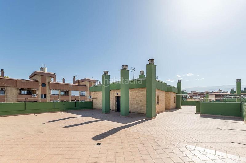 Foto c06d977e-da2e-4811-ad09-a9029eb10034. Flat with parking in Pajaritos Granada