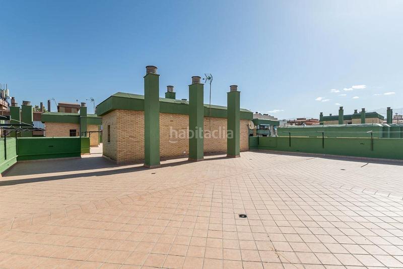 Foto c4e351eb-3869-402e-b30c-2ca968b600c9. Flat with parking in Pajaritos Granada