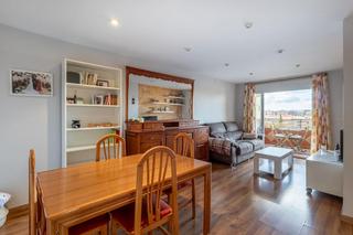 Piso  Calle curro cchares. descubre tu nuevo hogar! este espectacular piso, ubicado en la