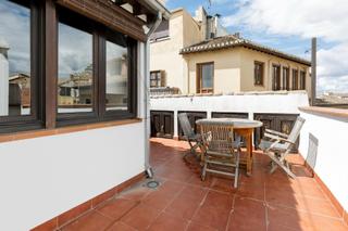 Attique  Calle san sebastián. Se vende ático en edificio completamente rehabilitado en la embl