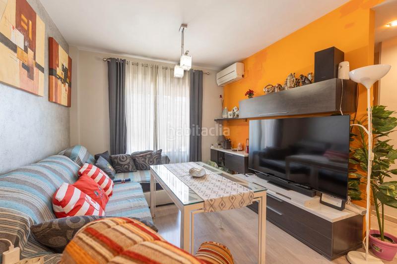 Foto 4d783d7f-d814-4395-a801-6c5ecad8eaa4. Casa adossada amb xemeneia calefacció aparcament a Vegas del Genil