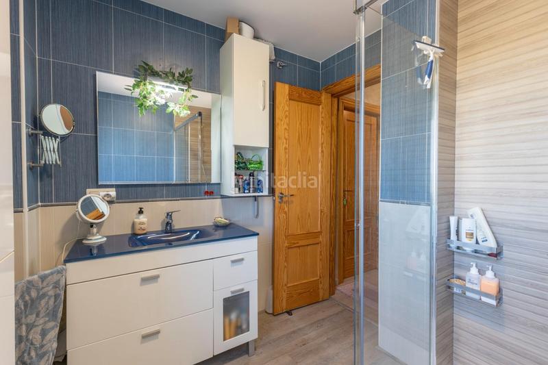 Foto 6e84b511-a284-4a3f-b6d9-b9011b2897f9. Casa adossada amb xemeneia calefacció aparcament a Vegas del Genil