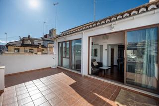 Àtic  Calle san pedro mártir. Si siempre has soñado con vivir en un ático exclusivo, a solo 15