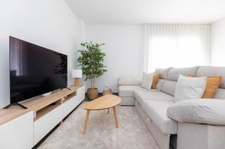 Appartement  Calle circunvalación. Descubre este maravilloso piso recientemente reformado, situado